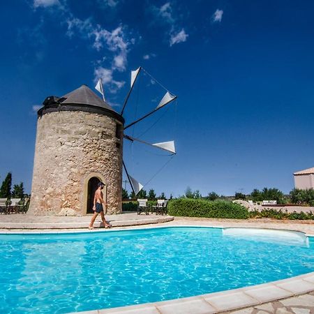 The Windmill Resort Mitáta 外观 照片
